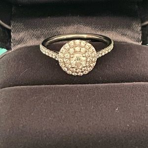 Tiffany & Co‎ soleste ring
